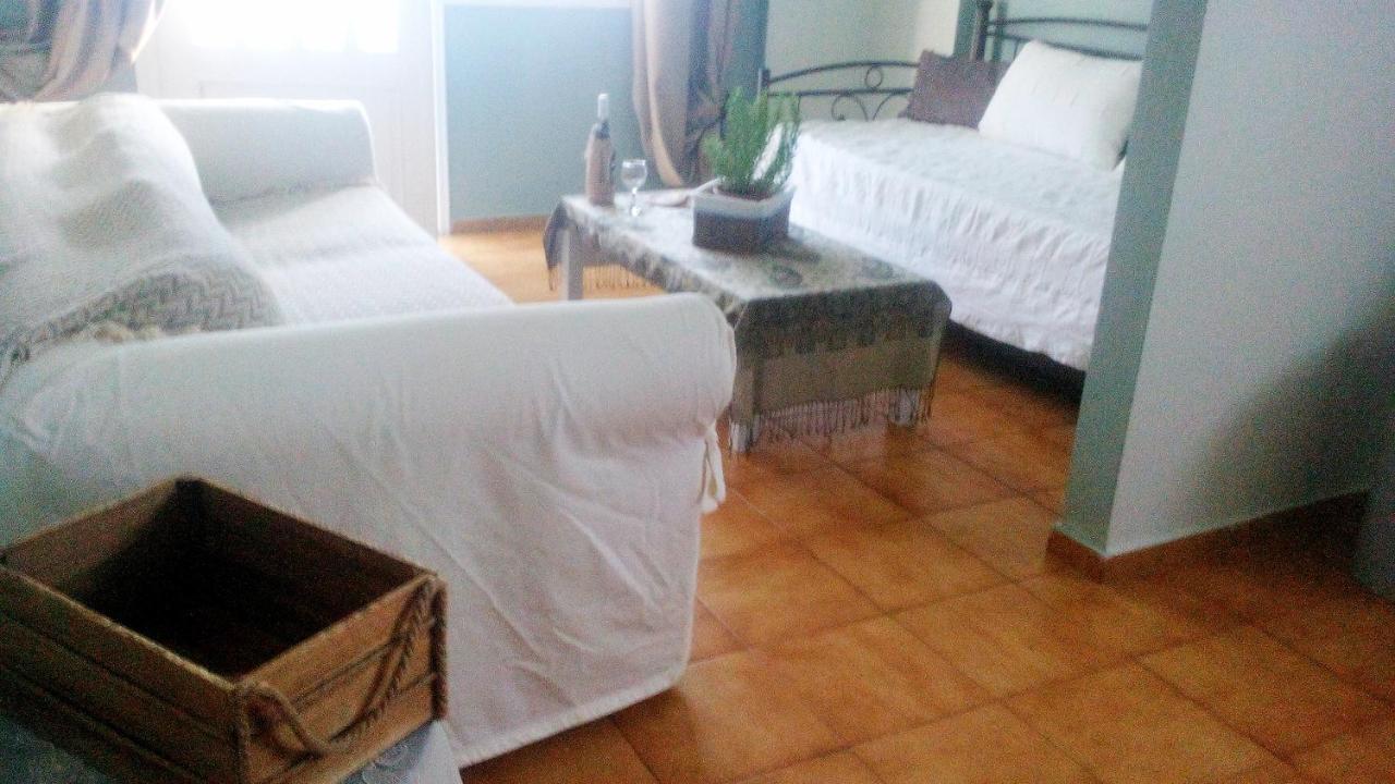 Estia Holiday Apartment & Studio 바티 외부 사진