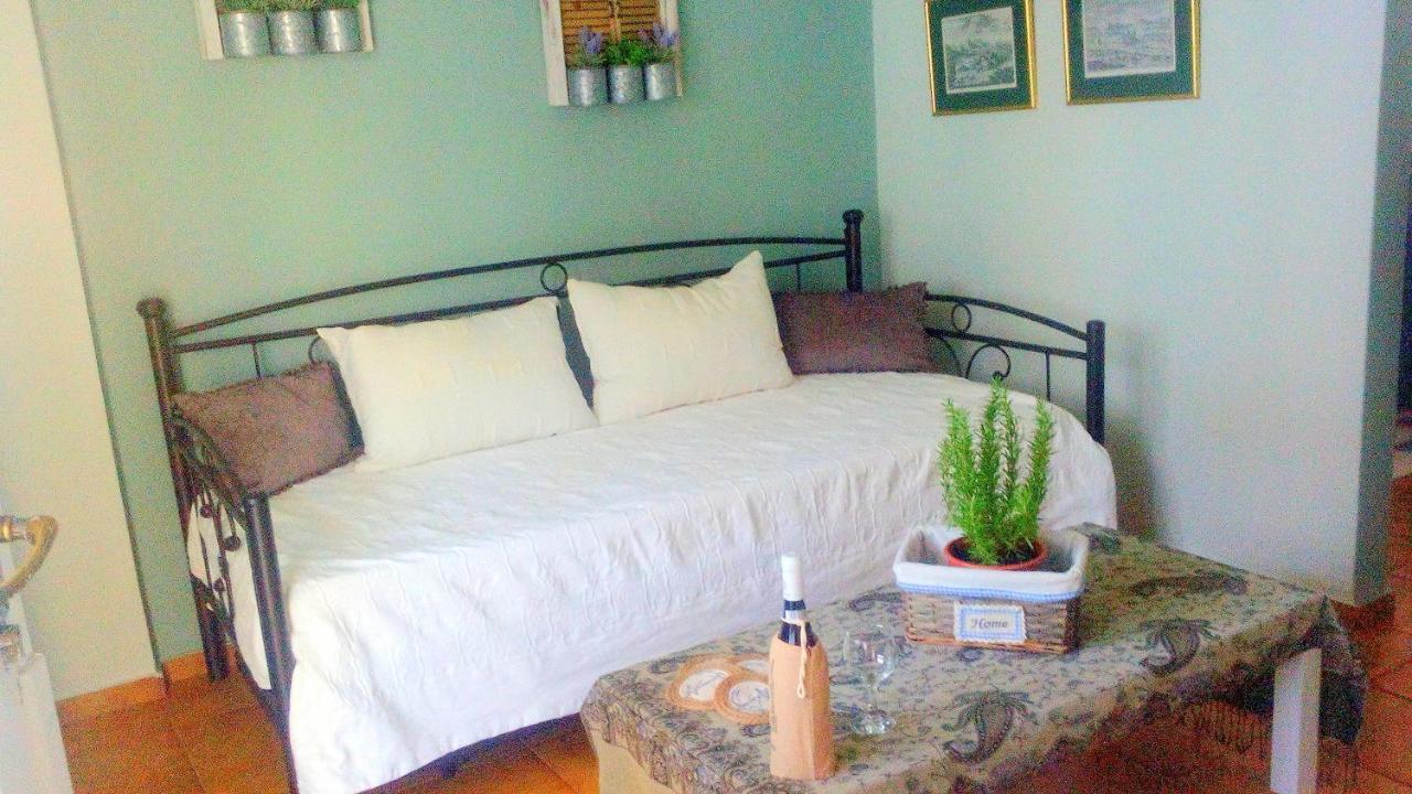 Estia Holiday Apartment & Studio 바티 외부 사진