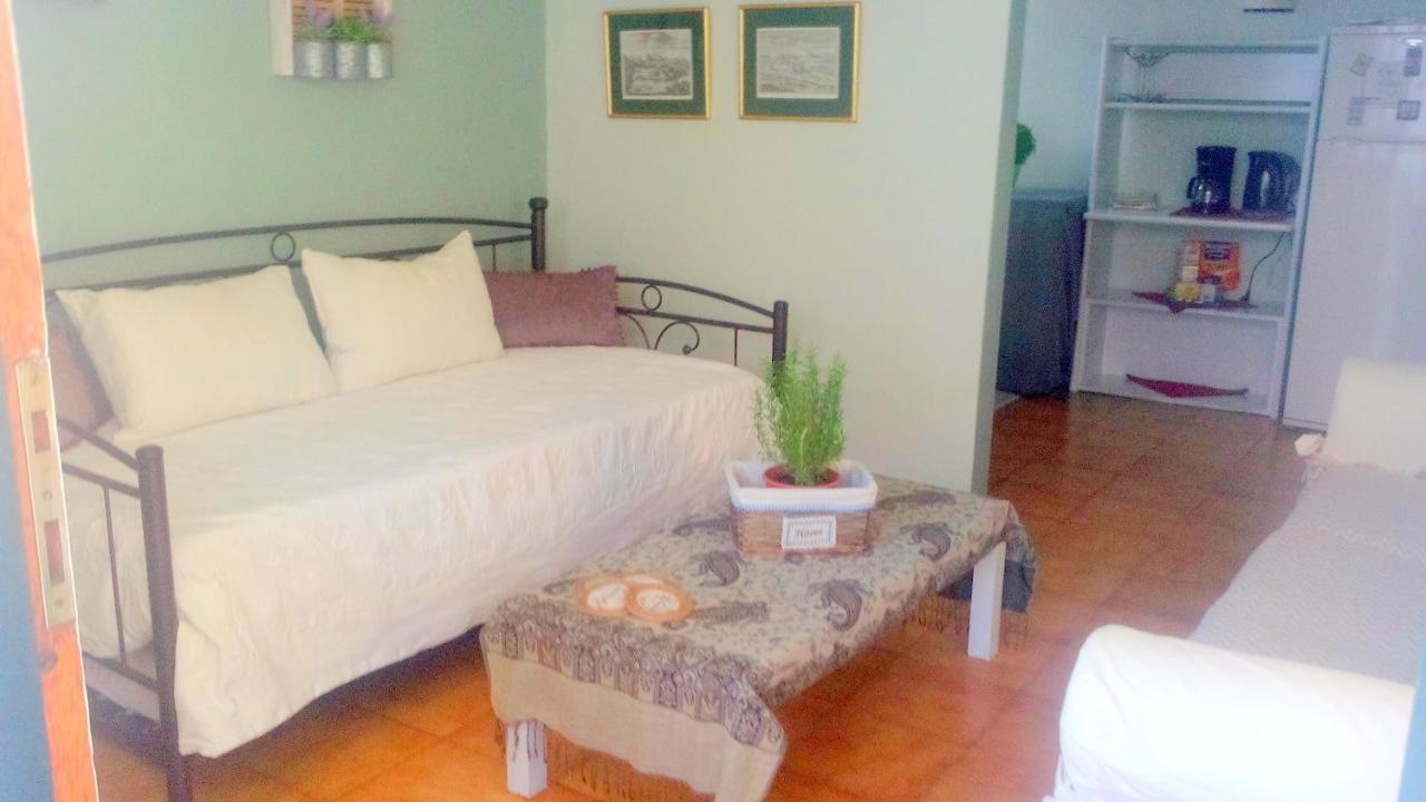 Estia Holiday Apartment & Studio 바티 외부 사진